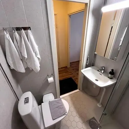 Apartman Lovely Downtown Close To Railway Station