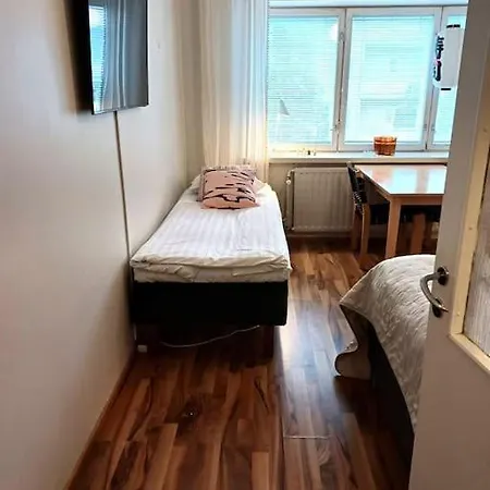 Lovely Downtown Close To Railway Station Apartman