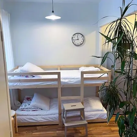 Apartman Lovely Downtown Close To Railway Station *
