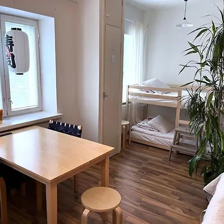 Lovely Downtown Close To Railway Station